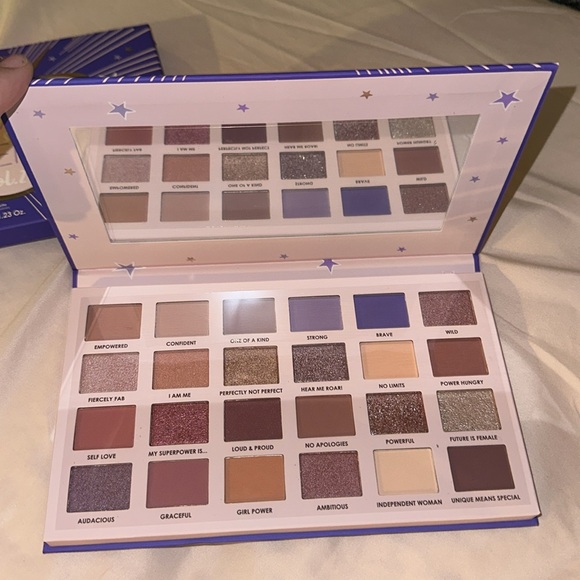 Ciate London I am a woman vol. 2 eyeshadow palette - Picture 5 of 6